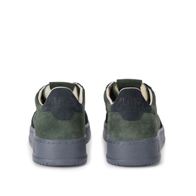 Medalist Suede Low-Top Trainers