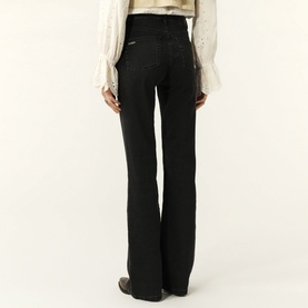 Aommie Bootcut Jeans