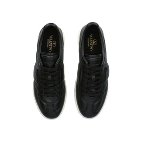 Upvillage Logo Trainers