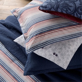 Stafford Standard Pillowcase Pair  Navy/Red