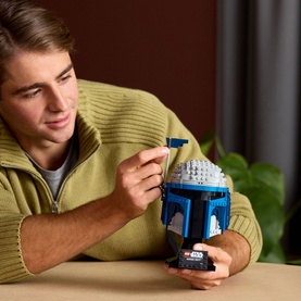 Star Wars&trade; Jango Fett&trade; Helmet Model Kit