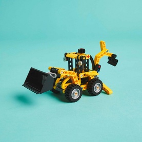 Technic Backhoe Loader