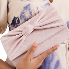 Knotted Front Clutch