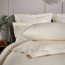 Triple Row Cord 800 Thread Count Oxford Pillowcase White on Ivory