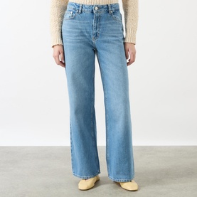 W Wide-Leg Jeans