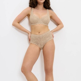 Amourette Half-Padded Balcony Bra