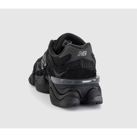 9060 Trainers