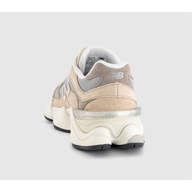 9060 Trainers