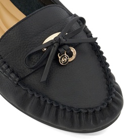 Grovers Bow Moccasins
