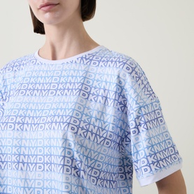 Logo T-Shirt & Bottoms Pyjama Set