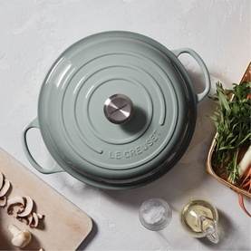 Signature Cast Iron Shallow Casserole 26cm