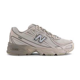 New Balance 740 V2 Trainers in grey, featuring mesh upper, angular overlays, navy N logo, and chunky Abzorb rubber sole