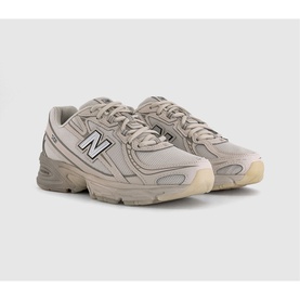 New Balance 740 V2 Trainers in grey, featuring mesh upper, angular overlays, silver N logo, and chunky Abzorb rubber sole