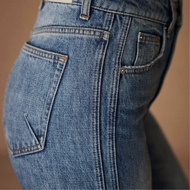 Relaxed Tapered Boyfriend Jeans