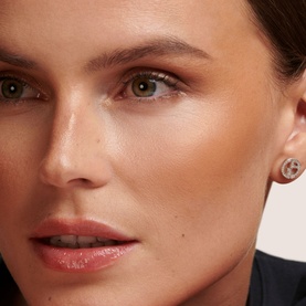 Luminous Silk Sunlit Creamy Bronzing Powder