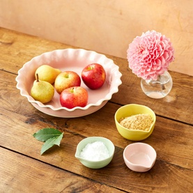 Big Love Stoneware Proper Pie Dish 28cm