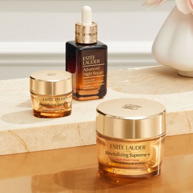 Revitalizing Supreme and Moisturiser Refill Skincare Gift Set