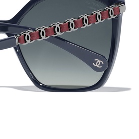 Square Sunglasses CH5546Q
