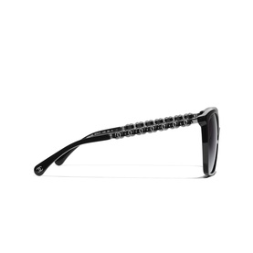 Square Sunglasses CH5546Q