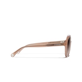 Pilot Sunglasses CH5552U