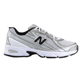 740 V2 Trainers