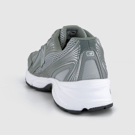 740 V2 Trainers