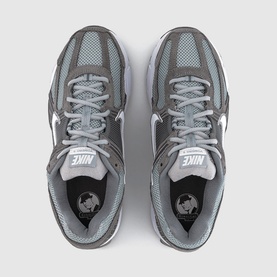 Zoom Vomero 5 Trainers