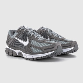 Zoom Vomero 5 Trainers