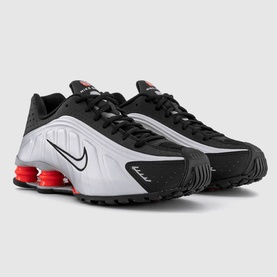 Shox R4 Trainers