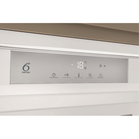 55cm Built In Upright Freezer with No Frost Technology 209L