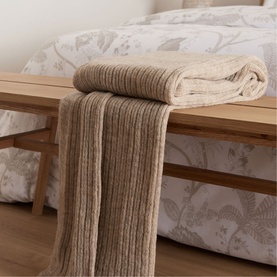 Cable Knit Beige Merino Bed Blanket