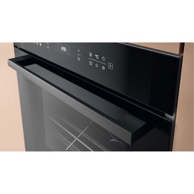 Built In Electric Oven with Pyrolytic and Hydrolytic Cleaning