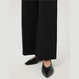 Linnie Pointed Flats
