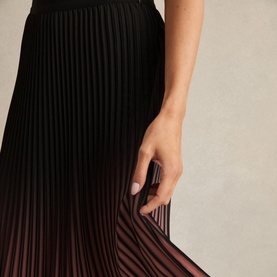 Marlie Ombr&eacute; Pleated Skirt