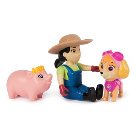 Skye, Farmer Yumi and Piggie Figures Set