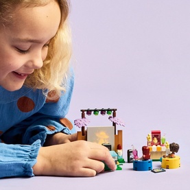 Friends Friendship Movie Night Pretend-Play Toy Building Kit