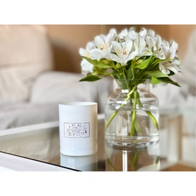 White Flower Candle 230g