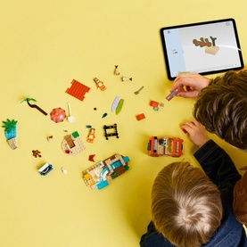 Bluey: Bluey&rsquo;s Beach & Family Car Trip, Preschool Toy Building Kit