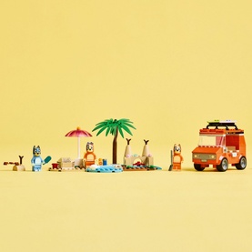 Bluey: Bluey&rsquo;s Beach & Family Car Trip, Preschool Toy Building Kit