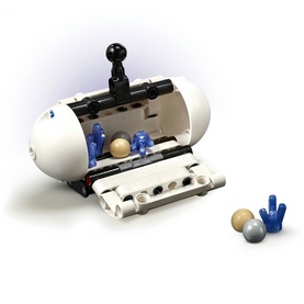 Technic: Lunar Outpost&trade; Moon Rover Space Vehicle