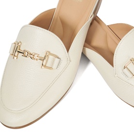 Glairing Snaffle Trim Mules