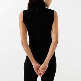 Vertigo Rib-Knit Roll Neck Sweater