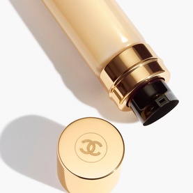 Ultimate Serum: Rejuvenates And Redefines