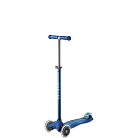 Maxi Micro Deluxe LED Scooter