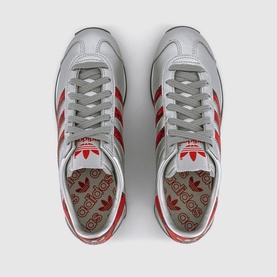 Country Japan Trainers