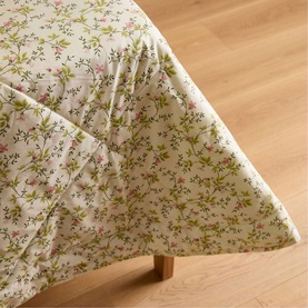 Dainty Lily Reversible Quilt