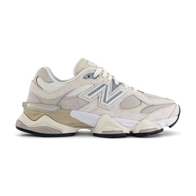 9060 Trainers