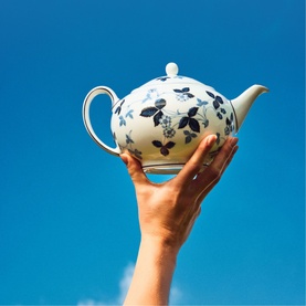 Wild Strawberry Inky Blue Teapot 800ml