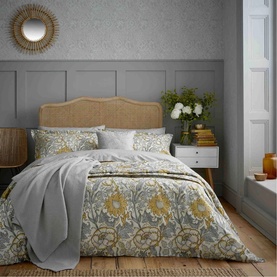 Pink & Rose Throw Grey