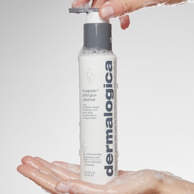 Magnetic Glow Cleanser